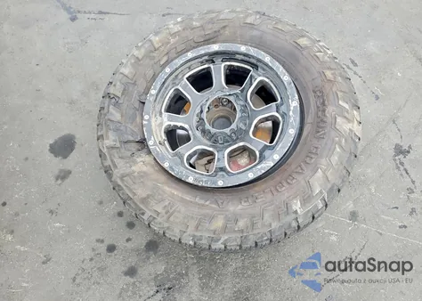 2010 Chevrolet Tahoe C1500 Lt z USA, uszkodzony, nr VIN 1GNMCBE34AR193765